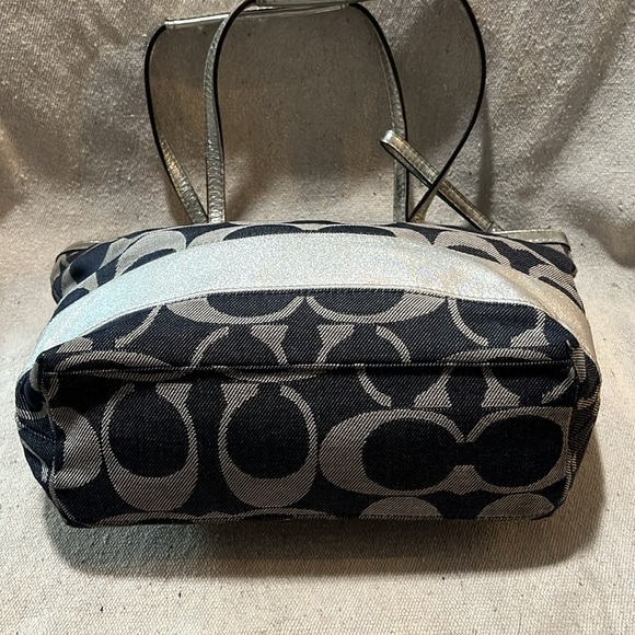 COACH Denim on Silver Shoulder Bag! - Picture 5 of 16